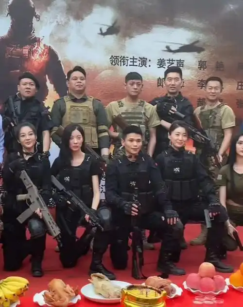 火凤凰》播出9年,还能把福利吃透的也只有他了|徐佳|演员|姜艺声