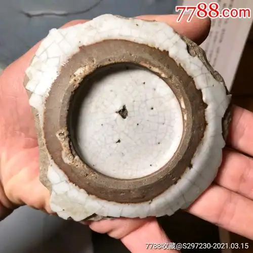 元朝哥窑整底极少