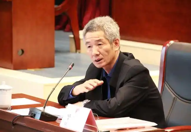 州人大常委会举办法制学习讲座