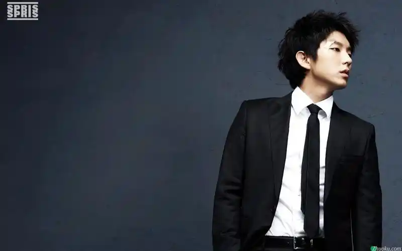 韩国型男李俊基宽屏壁纸