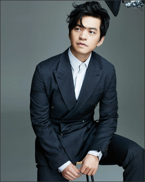 p>李健,1974年9月23日出生于黑龙江省哈尔滨市,中国内地流行乐男歌手