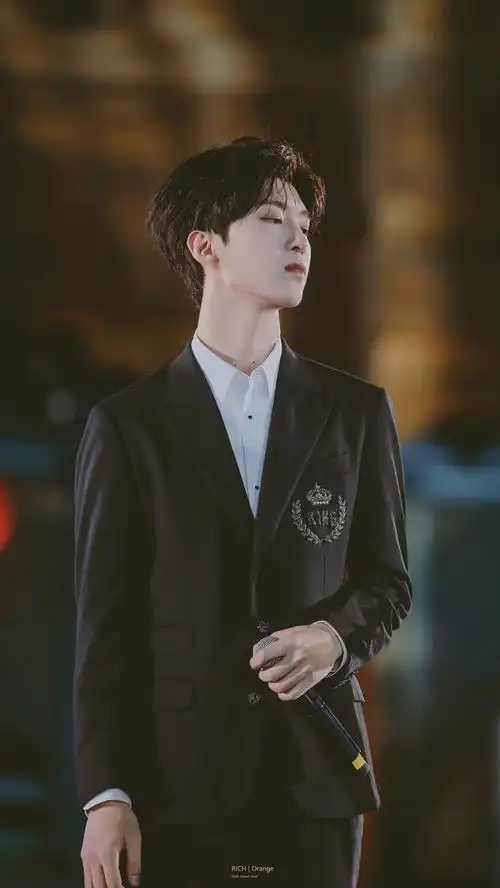 有无范丞丞的美图