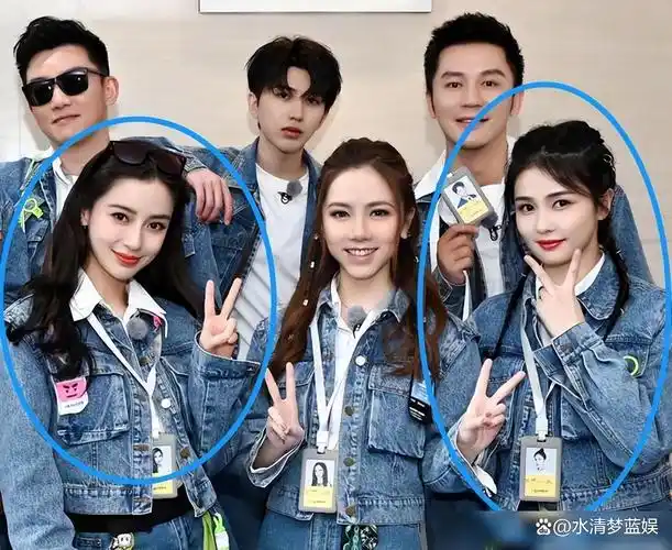 比如李易峰在封杀退圈之后,过往的好友金晨还被路人偶遇到,和他一起