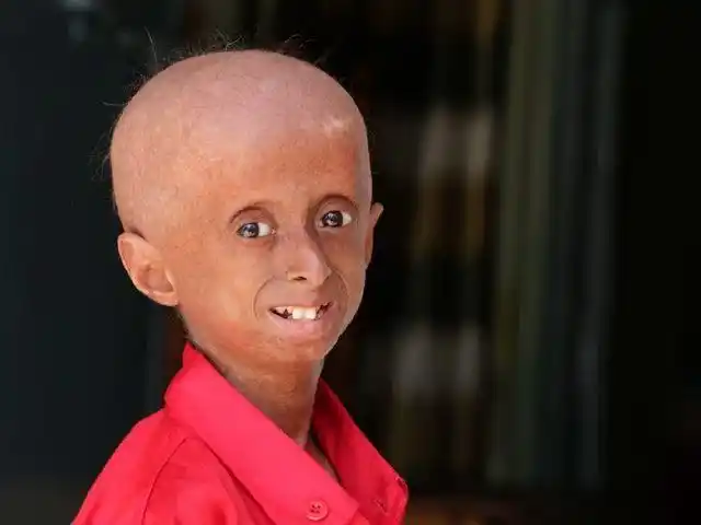 他说自己长大后想成为一名歌手.