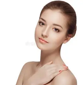 美女面部肖像. 美丽的模特女孩,完美的新鲜干净的皮肤.照片