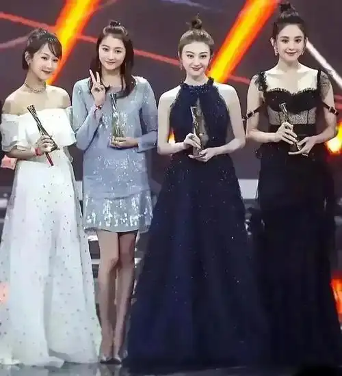 古力娜扎,32岁,身高172景甜,36岁,身高167关晓彤,27岁,身高172杨紫