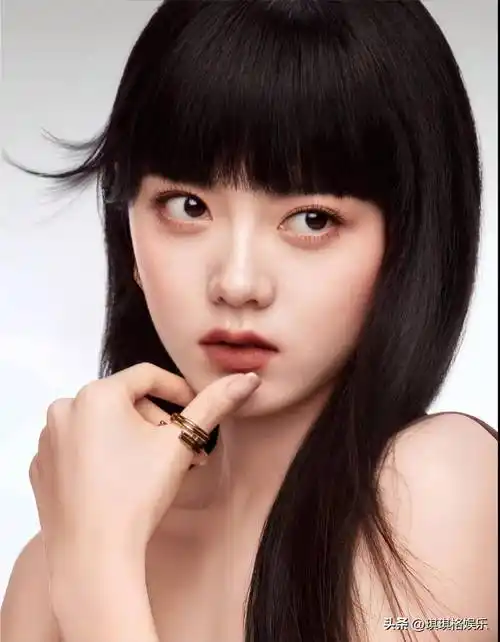 娱乐瓜:肖战杨紫迪丽热巴谭松韵赵今麦沈梦辰杨颖郑凯_节目_穿着_齐