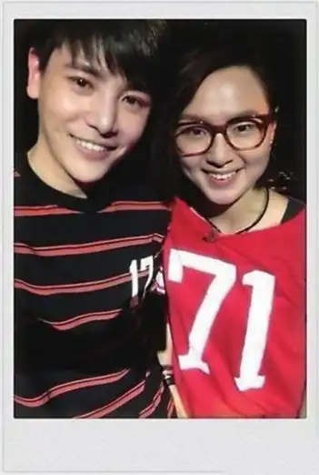 孙坚晒与周笔畅合影 网友做红娘:笔笔从了吧