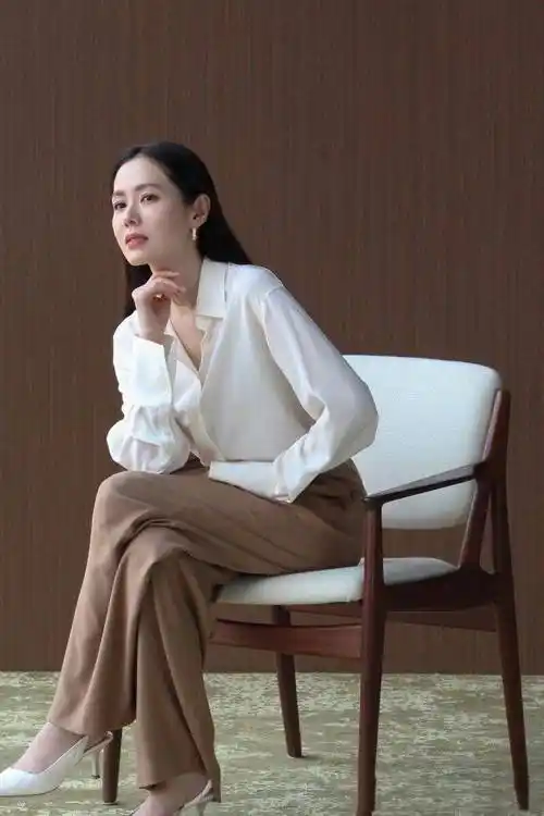 原创看完40岁孙艺珍的穿搭才明白内娱明星输的不只是演技还有衣品