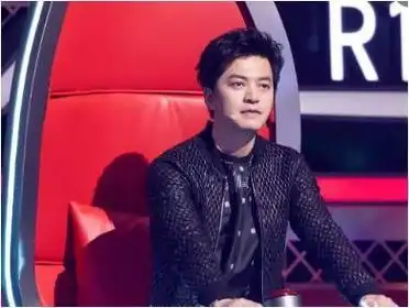 好声音导师现状大揭秘有人半年狂赚46亿有人暴瘦惊人60斤