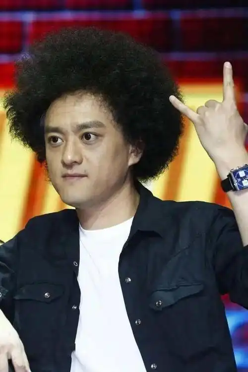 以为他们只是退出歌坛其实却已悄然离逝再也见不到的6位歌星