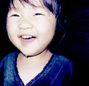 陈奕迅发碟女儿当封面