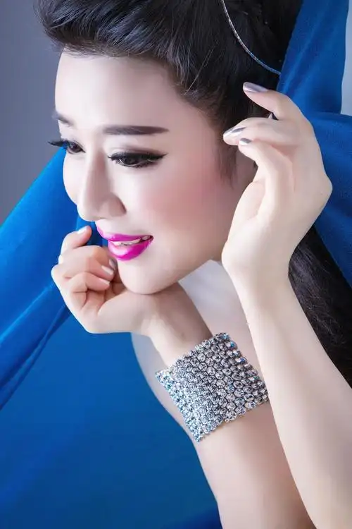 陈蓓蓓携手江苏音乐人推出《最美的脸》 致敬抗疫 "最美逆行者"