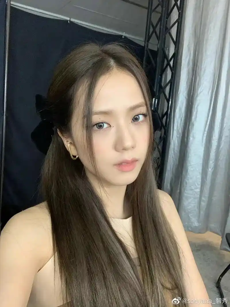 jisoo金智秀 #神仙颜值 #分享照片 有谁不喜欢jis - 抖音