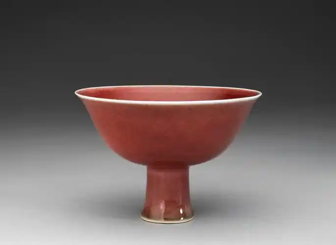 明宣德景德镇御窑厂红釉高足碗