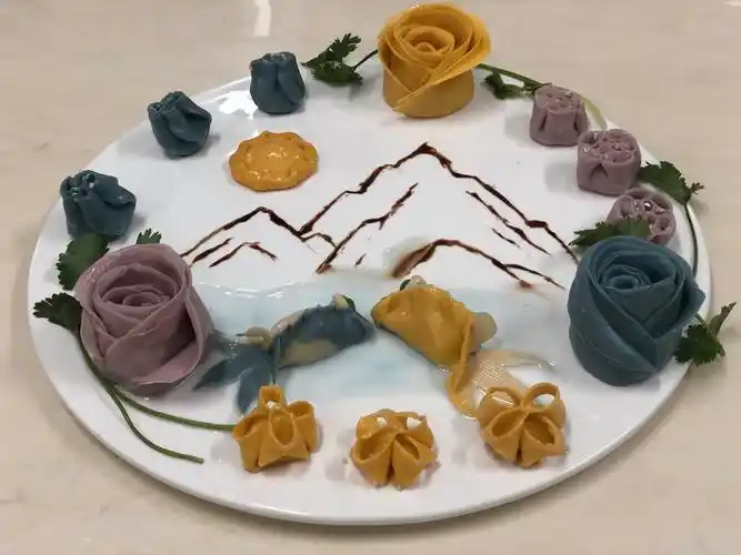 食品学院师生参加河南省第三届冬至饺子创意大赛决赛获得优异成绩