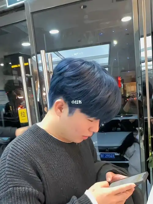 保定染发  #发色推荐   #发色分享   #显白的发色雾霾蓝灰现在染头发