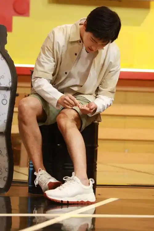 元气满满的哥哥剧照公开杨洋的三亚元气历险记来袭