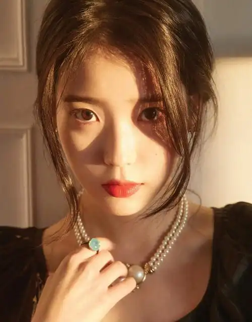 原创iu成韩网最美top1看她12年照片总结出4个逆袭变美知识点