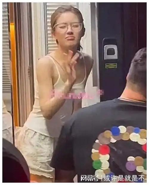 赵露思卸妆后素颜脸色焦黄,直接变成个"普女"!