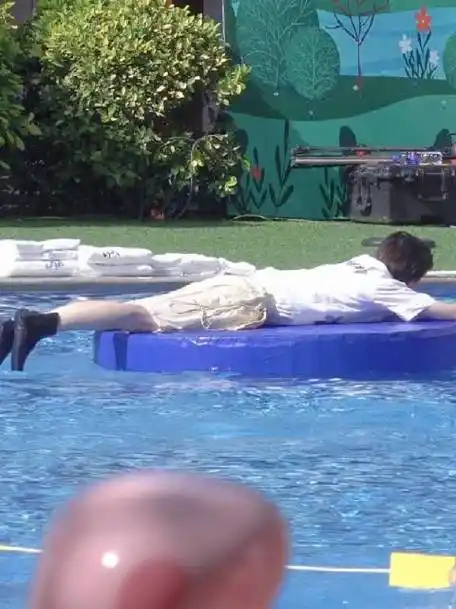 蔡徐坤妈妈团lovelyclub     「2021/5/28  奔跑吧·三亚」 吧唧趴在