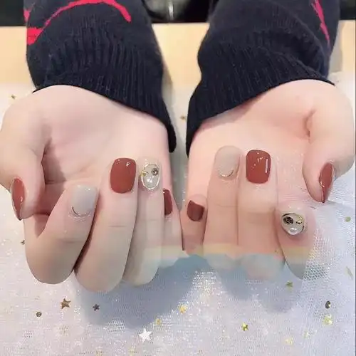 40款适合肉肉手短指甲的最新美甲款