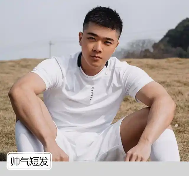 男生不爱换发型?你知道"寸头"短发有多帅吗,剪完提升颜值