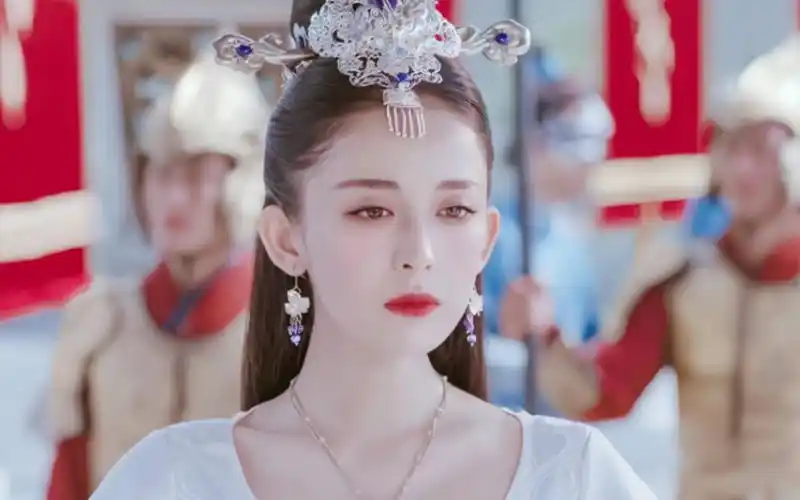 古力娜扎古装,一个美丽而神秘的存在.