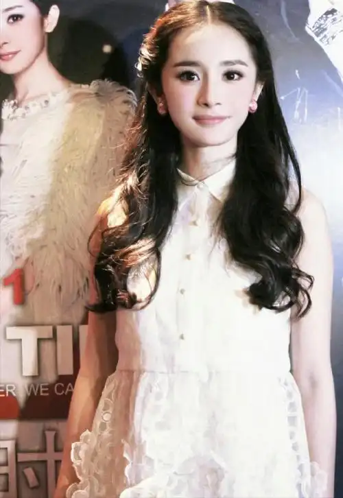 十年前的杨幂你见过吗?26岁的她水灵到不行,简直就是公主啊!