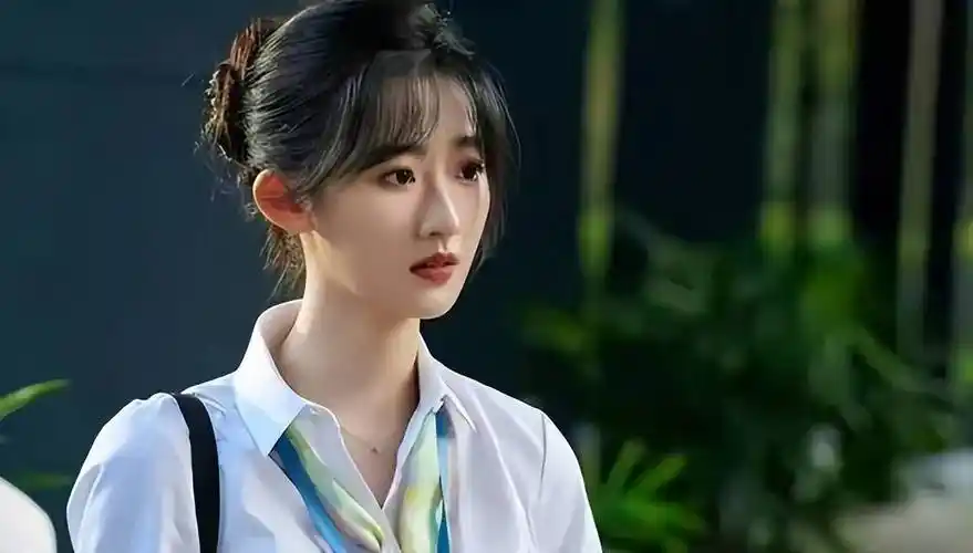 赖冠霖杨雨潼校服路透来了!