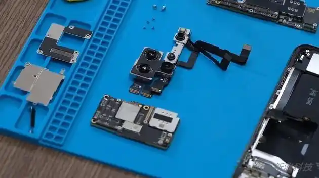 11 pro max拆解:电池大了 主板镜头都变了|拆解|苹果|iphone 11_手机