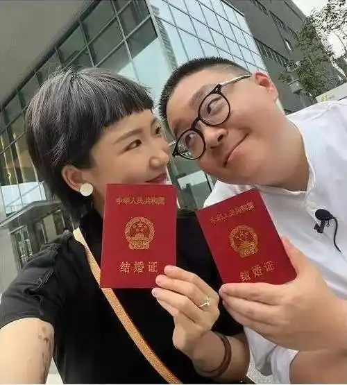 蔡徐坤_潘粤明_孩子