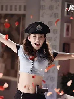 菊子(赵文琪饰演)