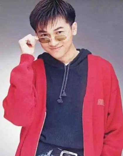 中餐厅苏有朋搞笑圈粉,看他的18岁,22岁,44岁,岁月已逝