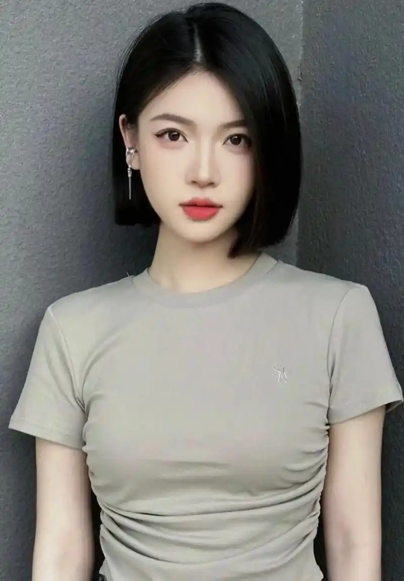 超飒一刀切,减龄时尚,气质女神必备发型.#超飒短发女生 #一 - 抖音