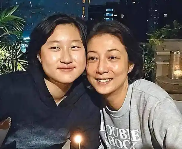 女吴卓林妻子发文,否认流落街头,自曝两人婚姻现状_吴绮莉_andi_生活