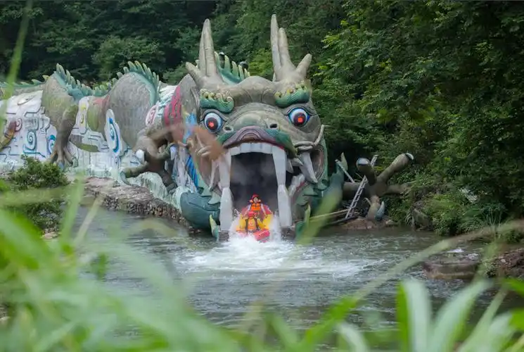 鹰潭圣井山漂流带你漂亮一夏