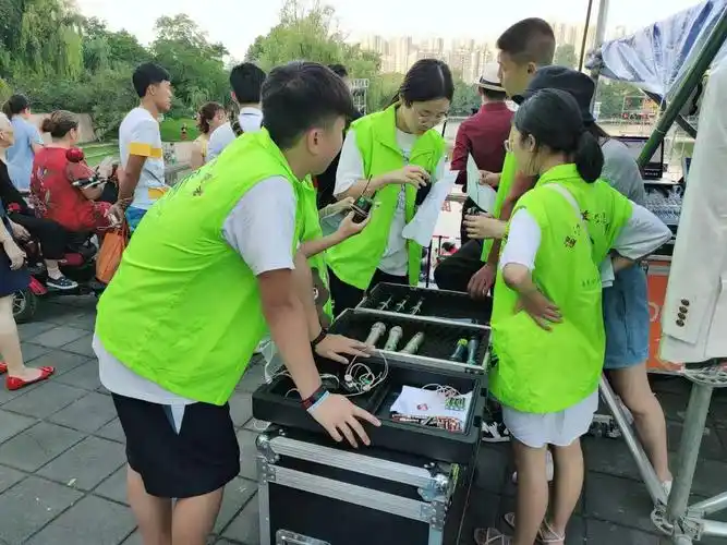 温江区文化志愿者助力成都文化四季风61音乐消夏2019成都市温江区