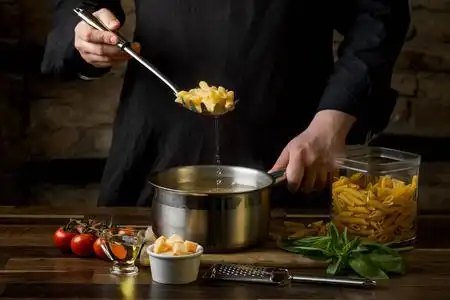 厨师平底锅图片