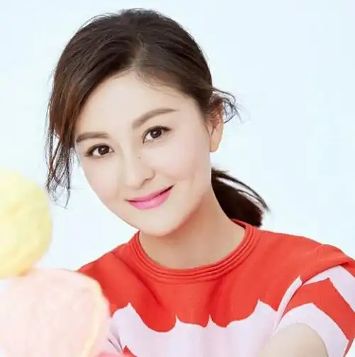 戴娇倩翻包合作