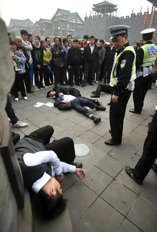 活动概要:网上纠纷导致真人打架