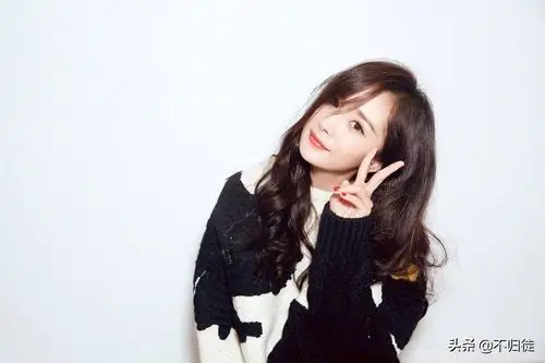 杨幂谢霆锋早已领证完婚杨幂霸气维权怒告造谣者将赔偿6万