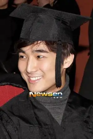 他是《蓝色生死恋》小俊熙,16年后画风变这样-新闻中心-南海网