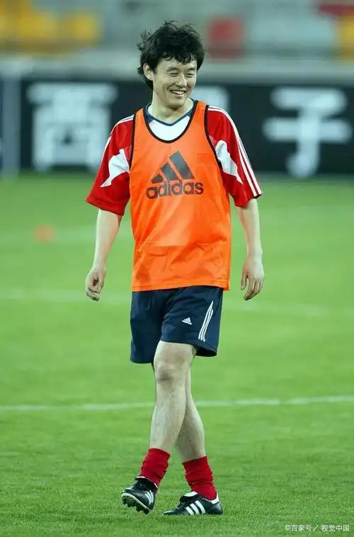 范志毅实力有多强?中国足球的传奇人物,亚洲足球的璀璨明星