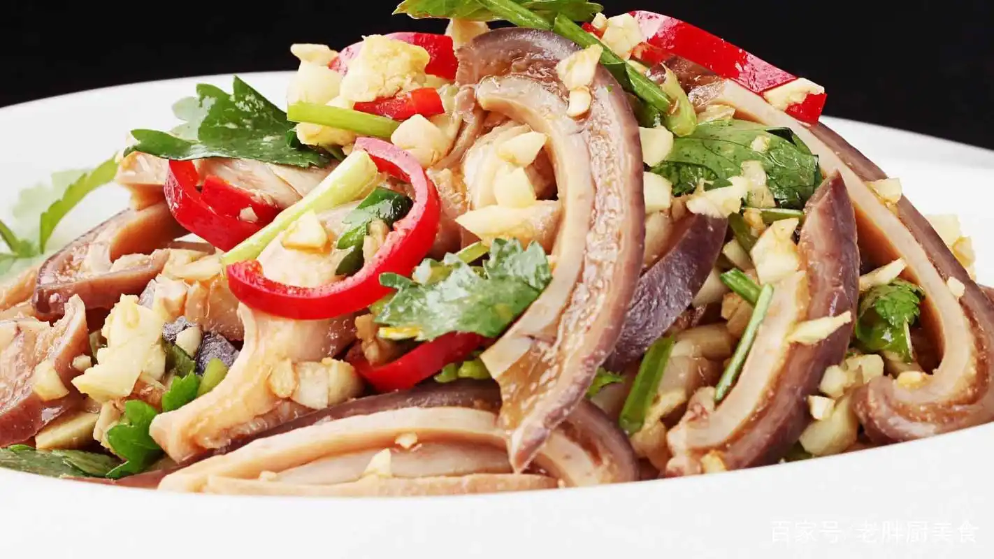 沙姜猪肚丝,猪肚脆嫩鲜美,在家就能做的美味