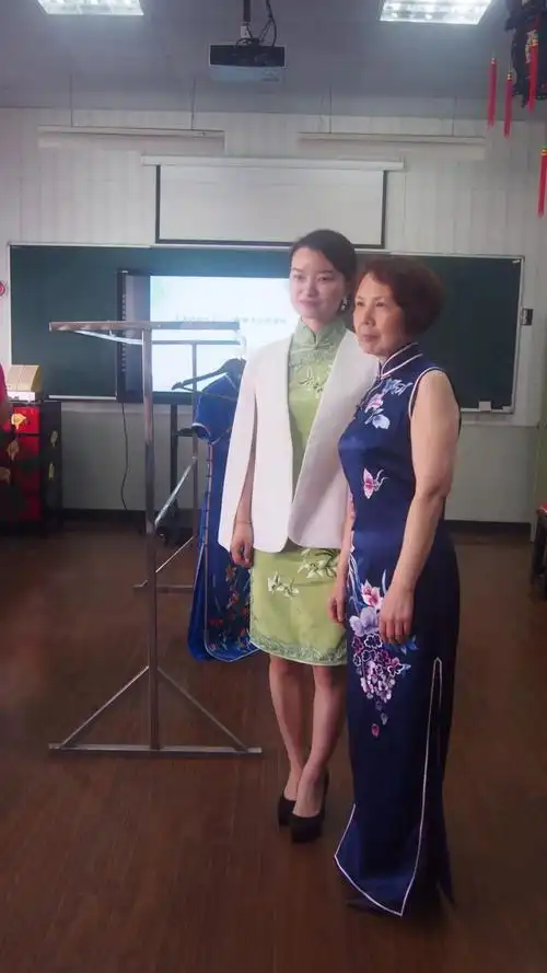 班主任沙龙典雅绽放从一身旗袍开始班主任沙龙小记