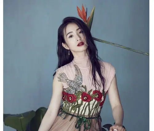 林依晨香港时尚杂志性感写真图片