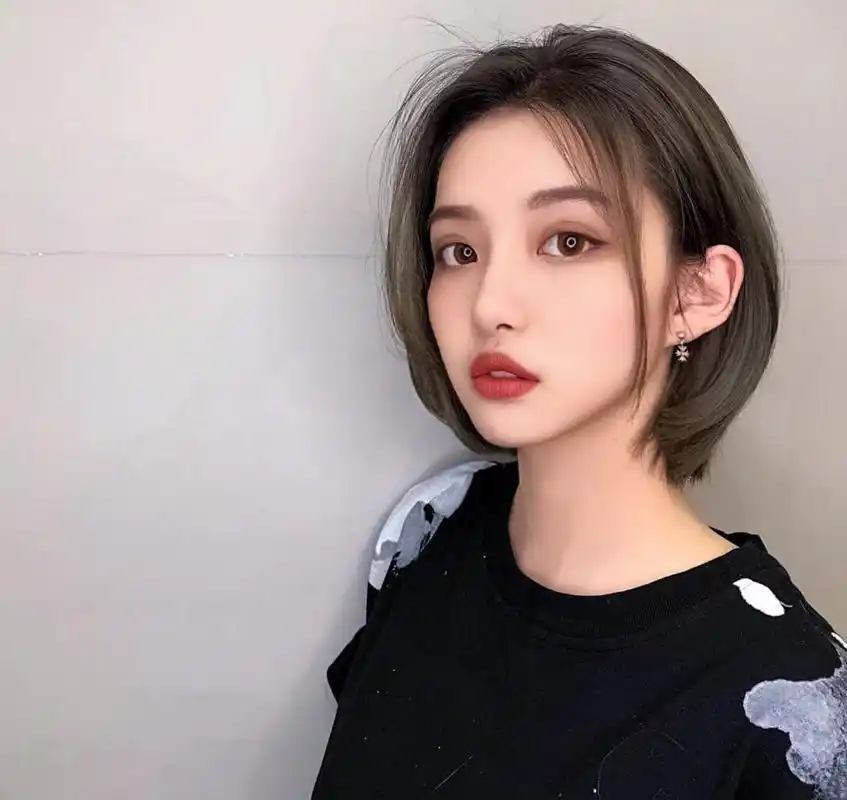 这四款发型百搭减龄,不仅显年轻还可爱有气质
