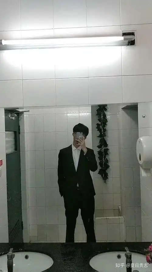 男生183,算高嘛,为啥周围的女孩子都160多点呢?