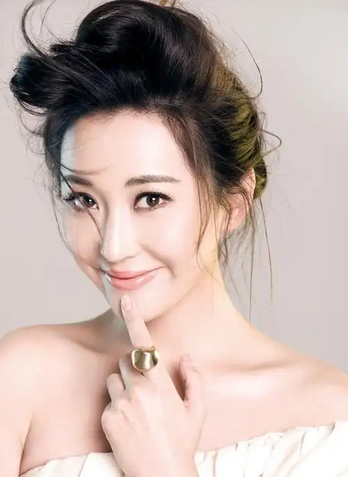 《铁梨花》女特务赵嫣然,如今出演大话西游,32岁依旧是少女风